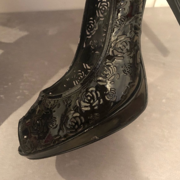 BCBGirls! black heels - floral design - Picture 3 of 4